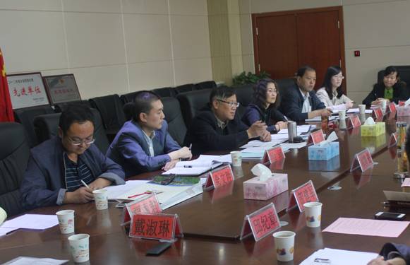協(xié)調(diào)對接，有序推進(jìn)保稅物流中心項(xiàng)目建設(shè)